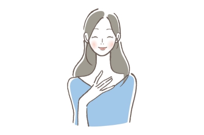 優しそうに微笑む女性