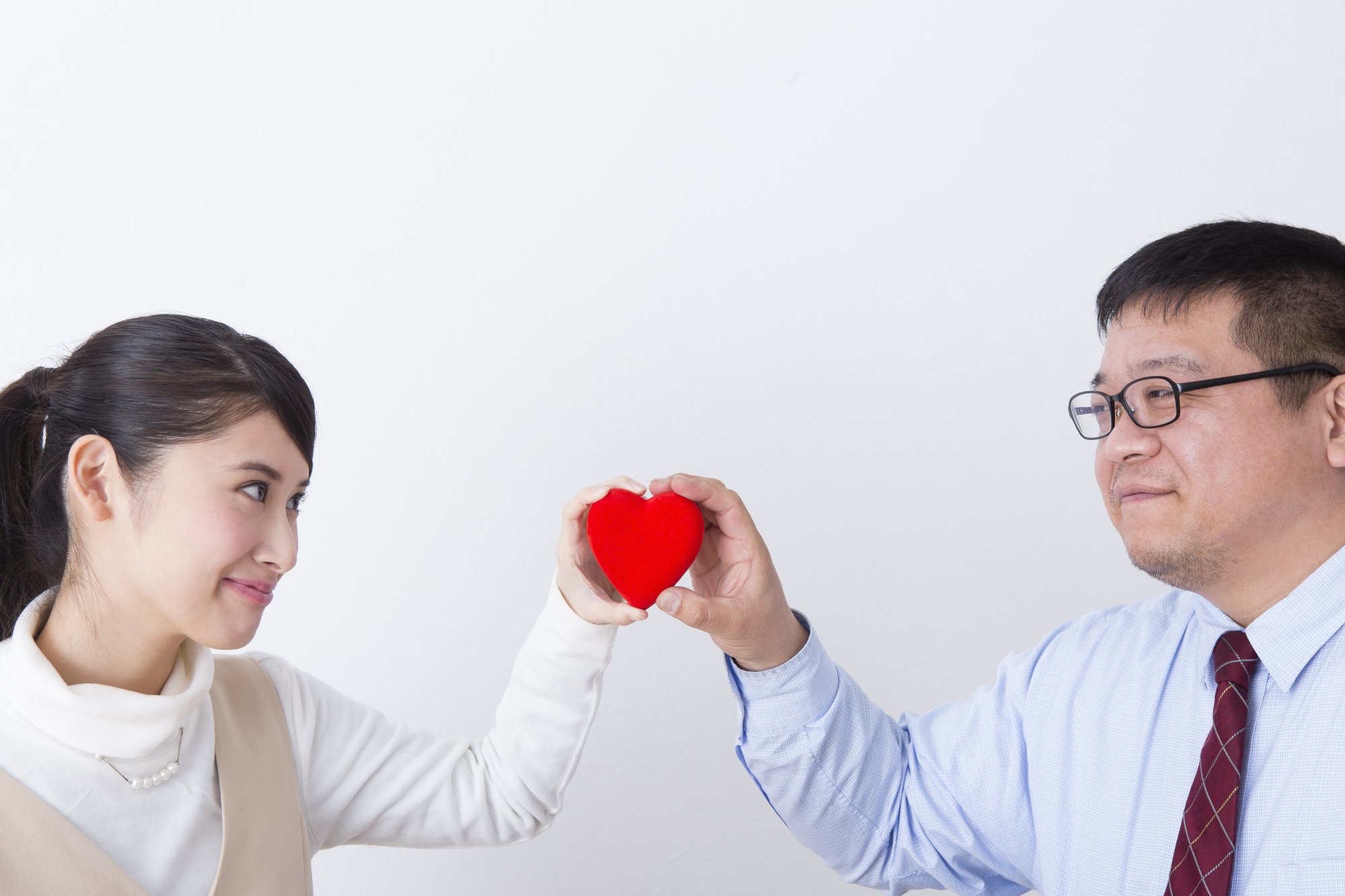 年の差婚は期待できる?婚活のプロが教える男性の年齢ボーダーライン | 結婚相談所なら大阪の関西ブライダル