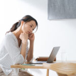 「婚活がつらい」とお悩みの方へ！結婚相談所のプロが原因と対処法をご紹介