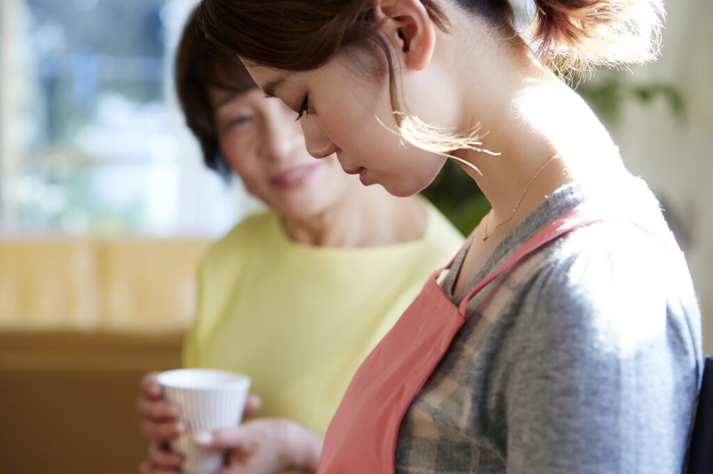 【女性向け】結婚後に夫の親との同居は嫌？同居を望む男性の割合と考え方について
