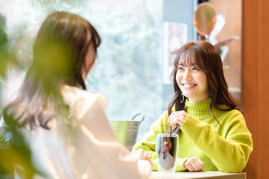 結婚相談所の利用がバレる2つのきっかけとは？オープンにする人との割合や対処法を解説